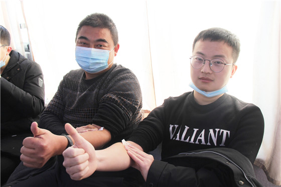 血液是生命的禮物——中國(guó)聯(lián)通安康市分公司、安康大數(shù)據(jù)運(yùn)營(yíng)有限公司聯(lián)合開(kāi)展冬季應(yīng)急獻(xiàn)血活動(dòng)